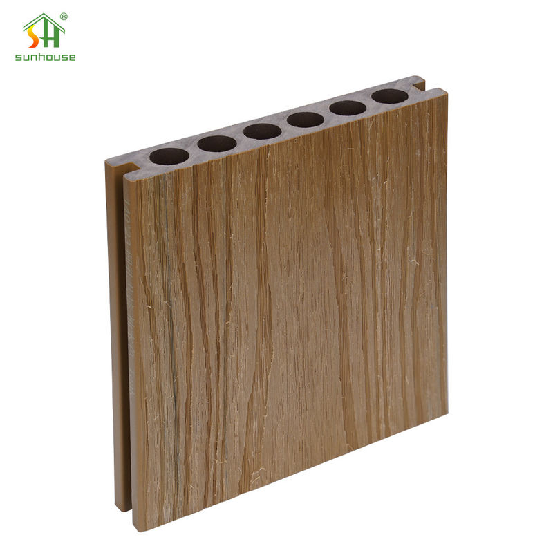 Outdoor Slip Resistant WPC Deck Flooring 145x20mm With Embossed Texture