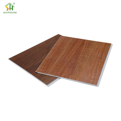 Un bon prix. Planche de revêtement de sol étanche SPC Click pour utilisation en décoration intérieure et extérieure en ligne