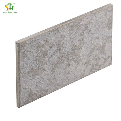 Un bon prix. Panneau de panneau de fibrociment de fibrociment pour utilisation de décoration extérieure intérieure en ligne