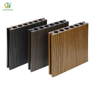 Un bon prix. plancher de terrasse en WPC composite, en ligne