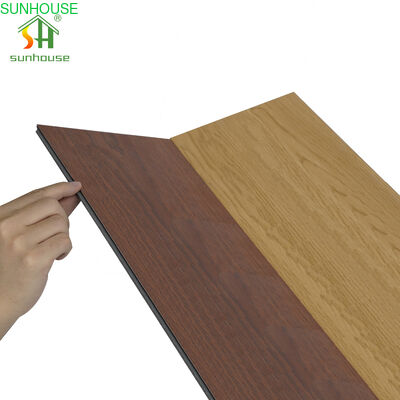 Un bon prix. Utilisation de décoration extérieure intérieure de planche de plancher de clic de PVC SPC pour l'utilisation d'application de construction de bâtiments en ligne