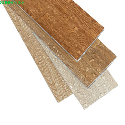 Un bon prix. Planche de revêtement de sol étanche SPC Click pour utilisation en décoration intérieure et extérieure en ligne